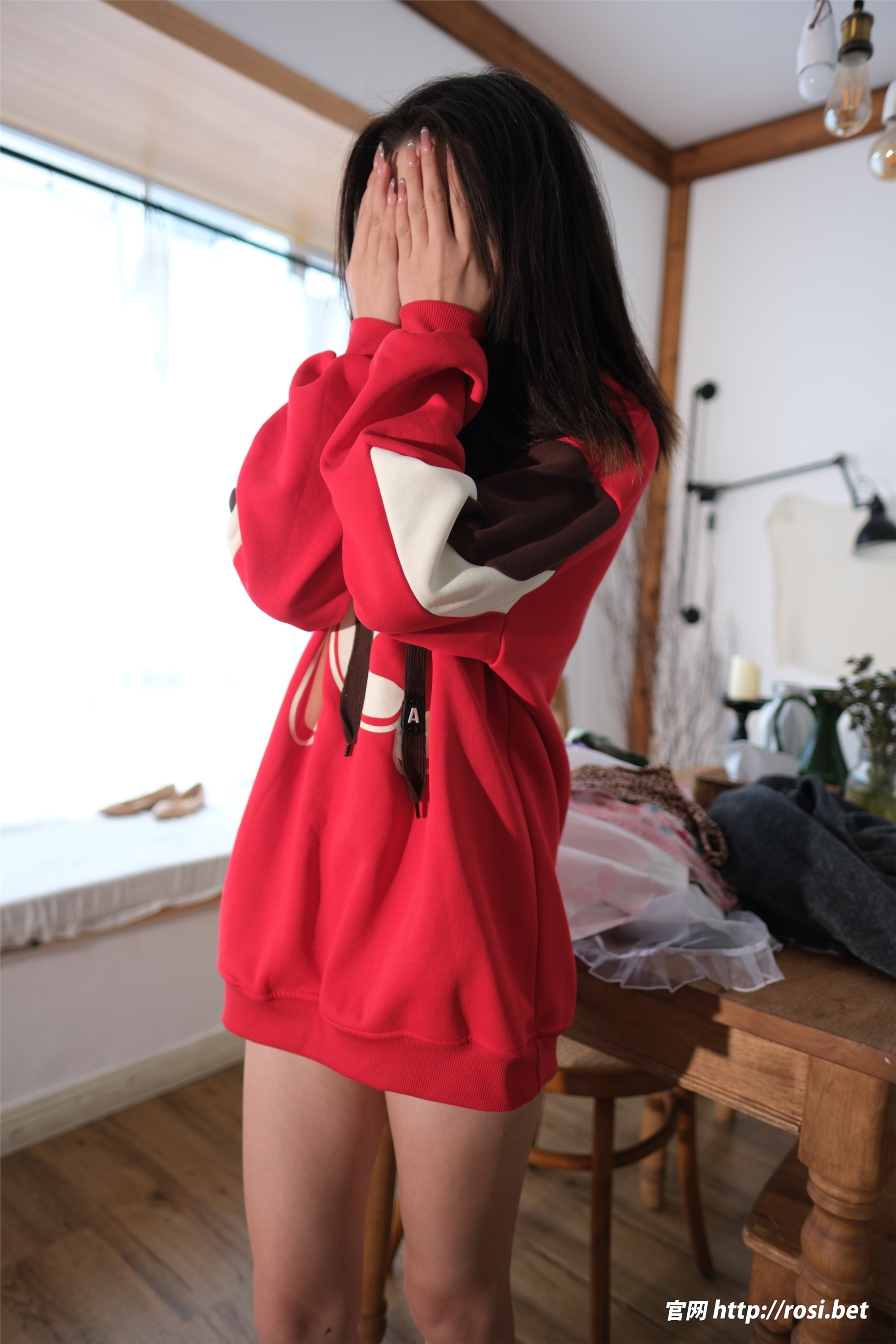 ROSI写真 2025.12.21 NO.5130